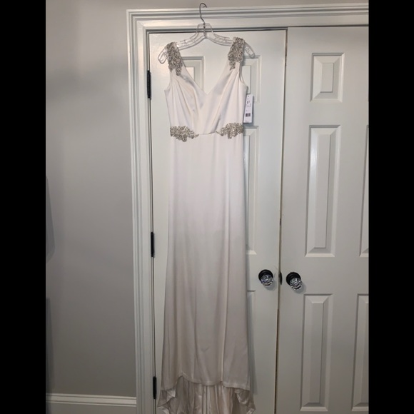 NICOLE MILLER ALEXANDRA SATIN BRIDAL DRESS ID10000 - Picture 8 of 11